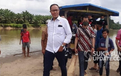 Ketum FKDB H Ayep Zaki Sulap Hutan Jadi Kampung Tangguh Nusantara