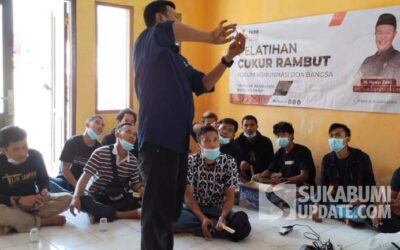 Kali Ini di Cidolog Sukabumi, FKDB Kembali Gelar Pelatihan Cukur Rambut