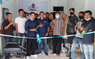 FKDB Resmikan Pangkas Rambut D’Paraz di Cicurug Sukabumi