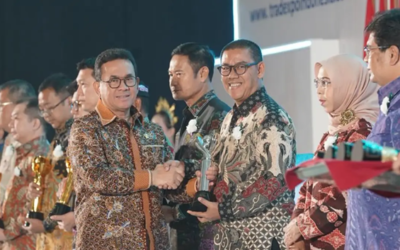 Ekspor ke 12 Negara, Tempe Azaki Raih Primaniyarta Award 2025 dari Menteri Perdagangan